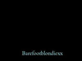 Barefootblondiexx