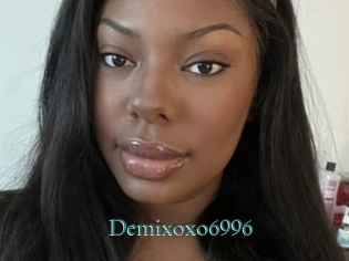 Demixoxo6996