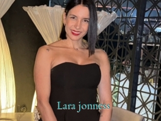 Lara_jonness