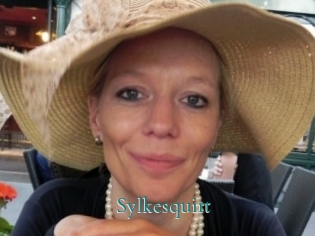 sylkesquirt Anal Beurette